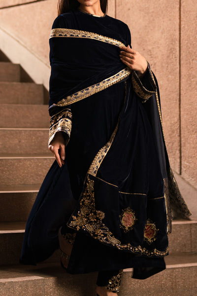 Ammara Khan | Rendezvous Velvet | Grand Black Velvet Shawl Set (D-10)