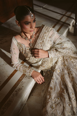 Gilded Nikah Bridal (D-06)